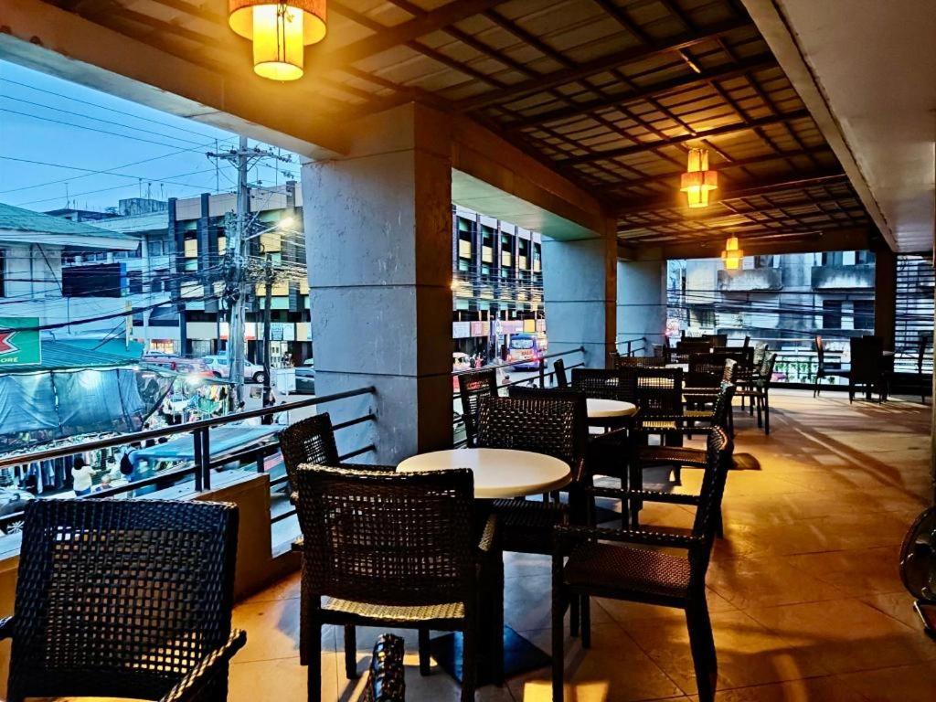 באקולוד Mo2 Westown Hotel San Juan מראה חיצוני תמונה