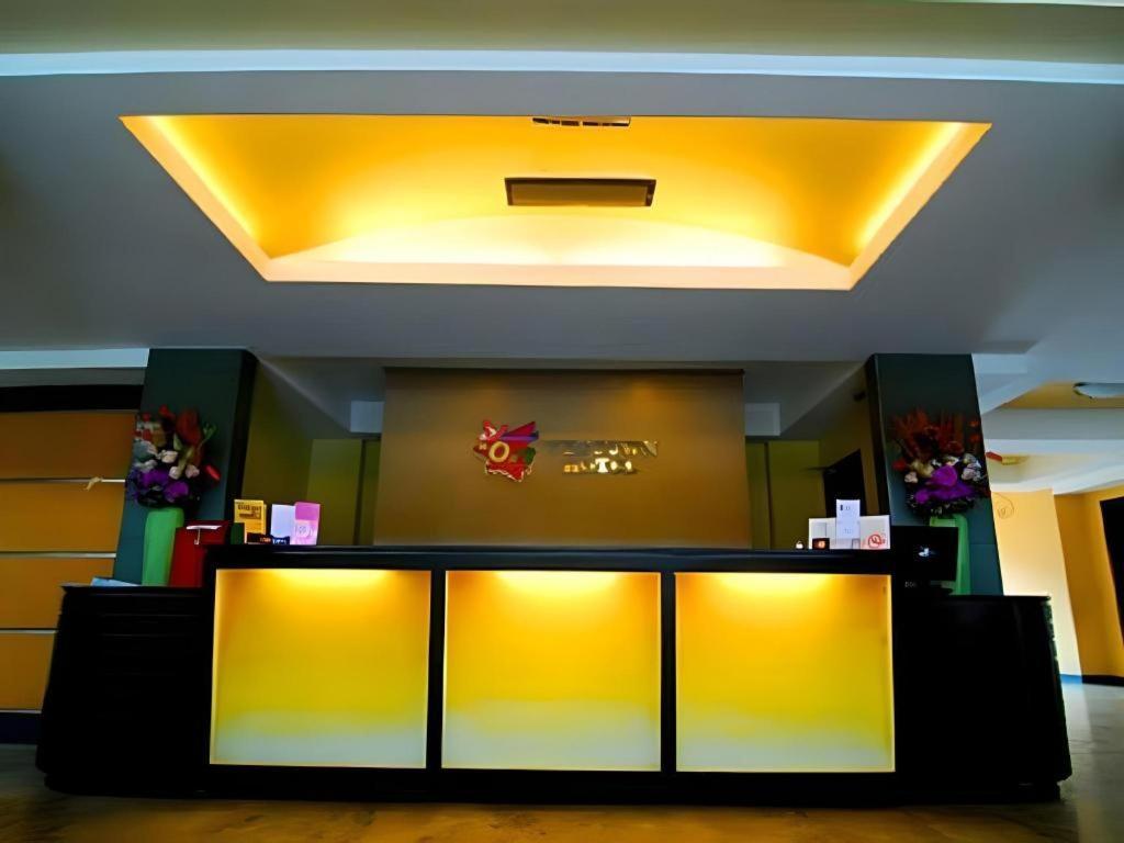 באקולוד Mo2 Westown Hotel San Juan מראה חיצוני תמונה